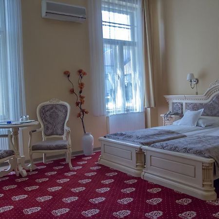 Hotel Astoria Satu Mare Luaran gambar