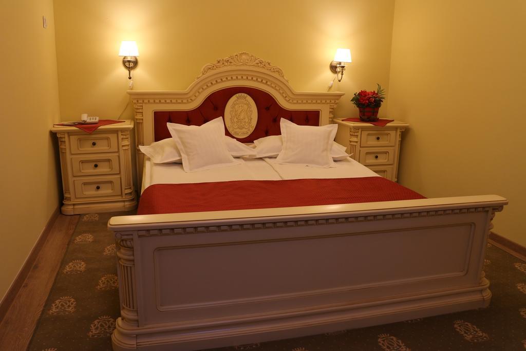 Hotel Astoria Satu Mare Luaran gambar