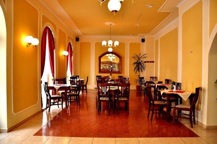 Hotel Astoria Satu Mare Luaran gambar