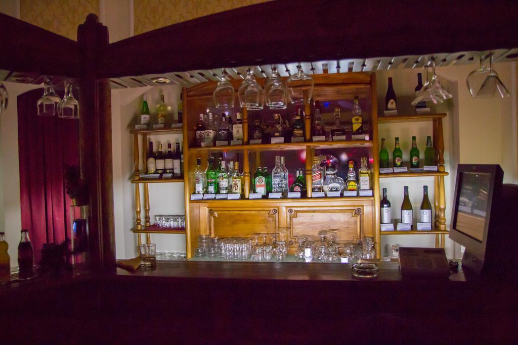 Hotel Astoria Satu Mare Luaran gambar